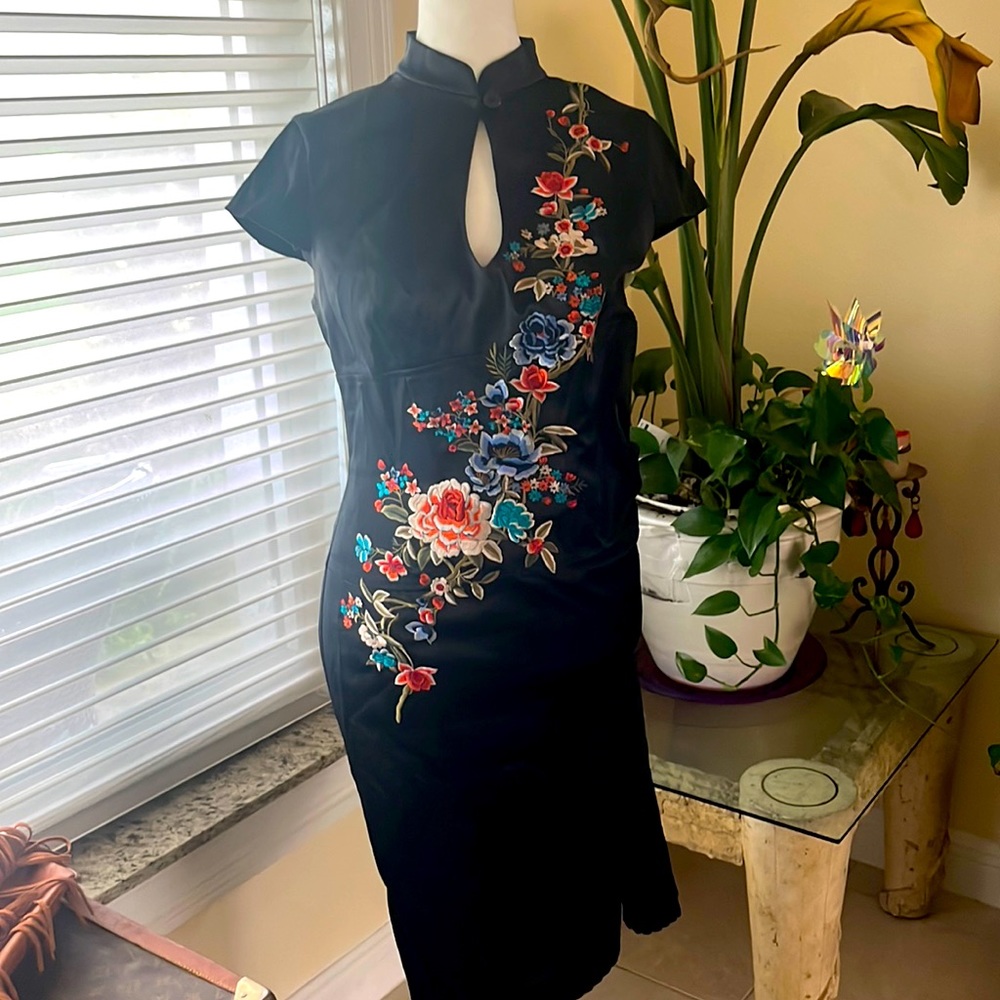 British Designer Karen Millen satin cheongsam dress